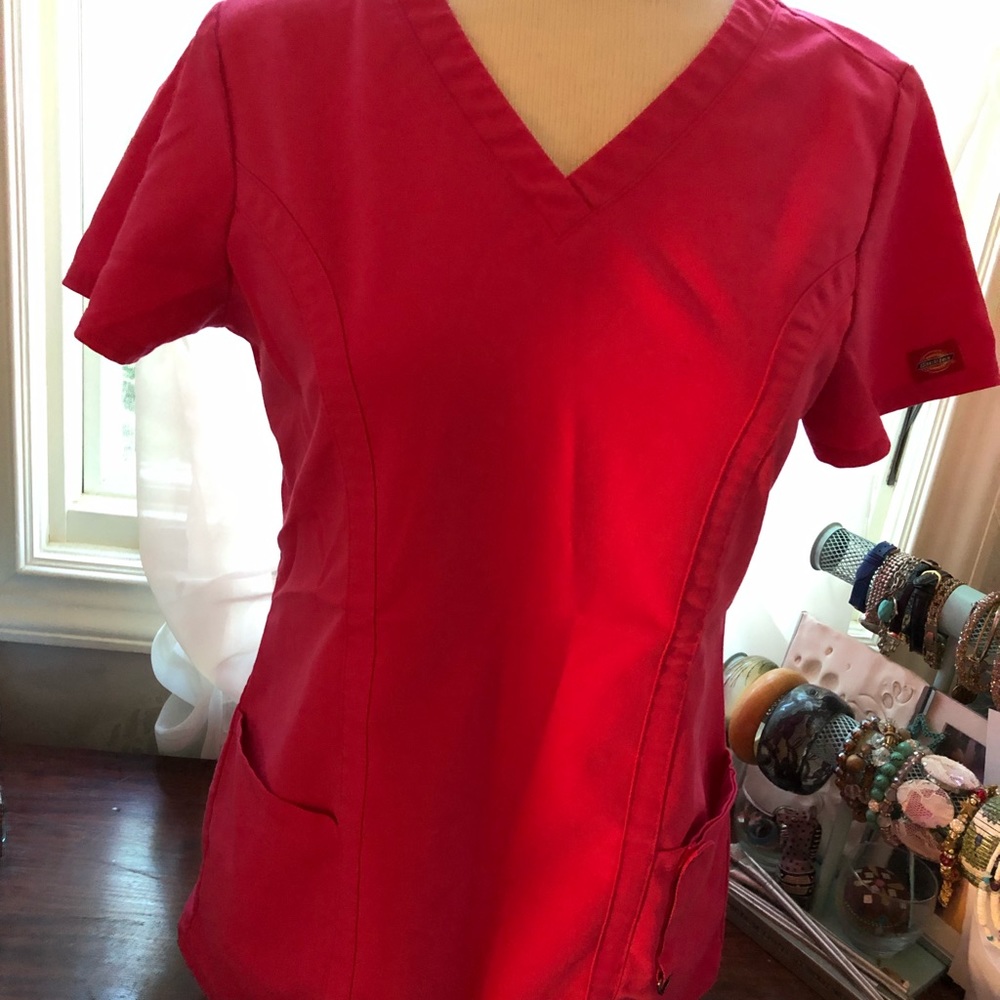 Scrub top